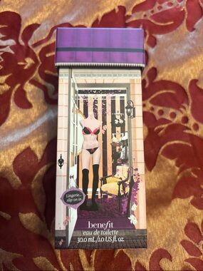 Benefit Ring my Bella way de toilette